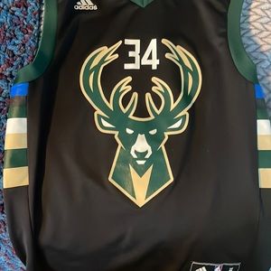 NBA Milwaukee Bucks Giannis Antetokoumpo #34